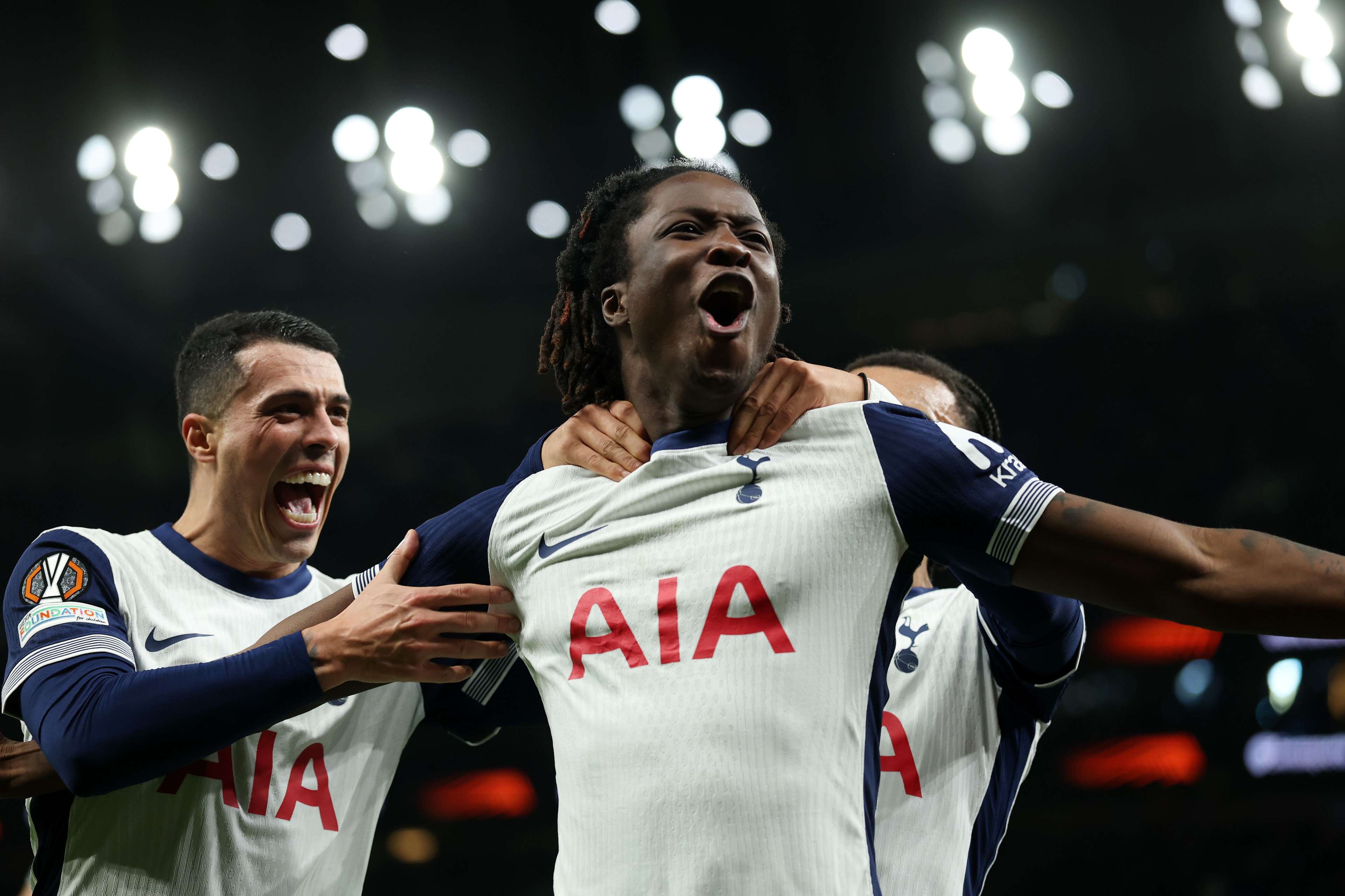 业的角度欣 业的角度欣